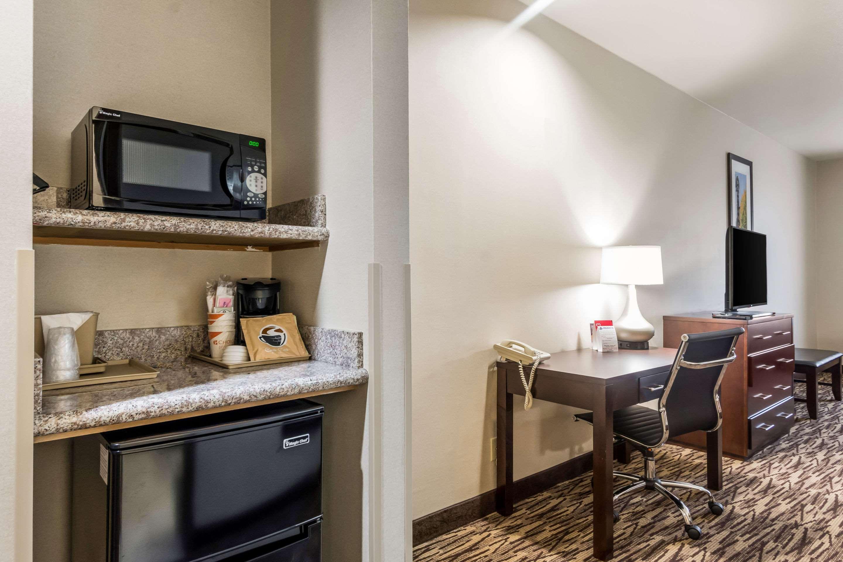 Comfort Suites Portland Airport Extérieur photo