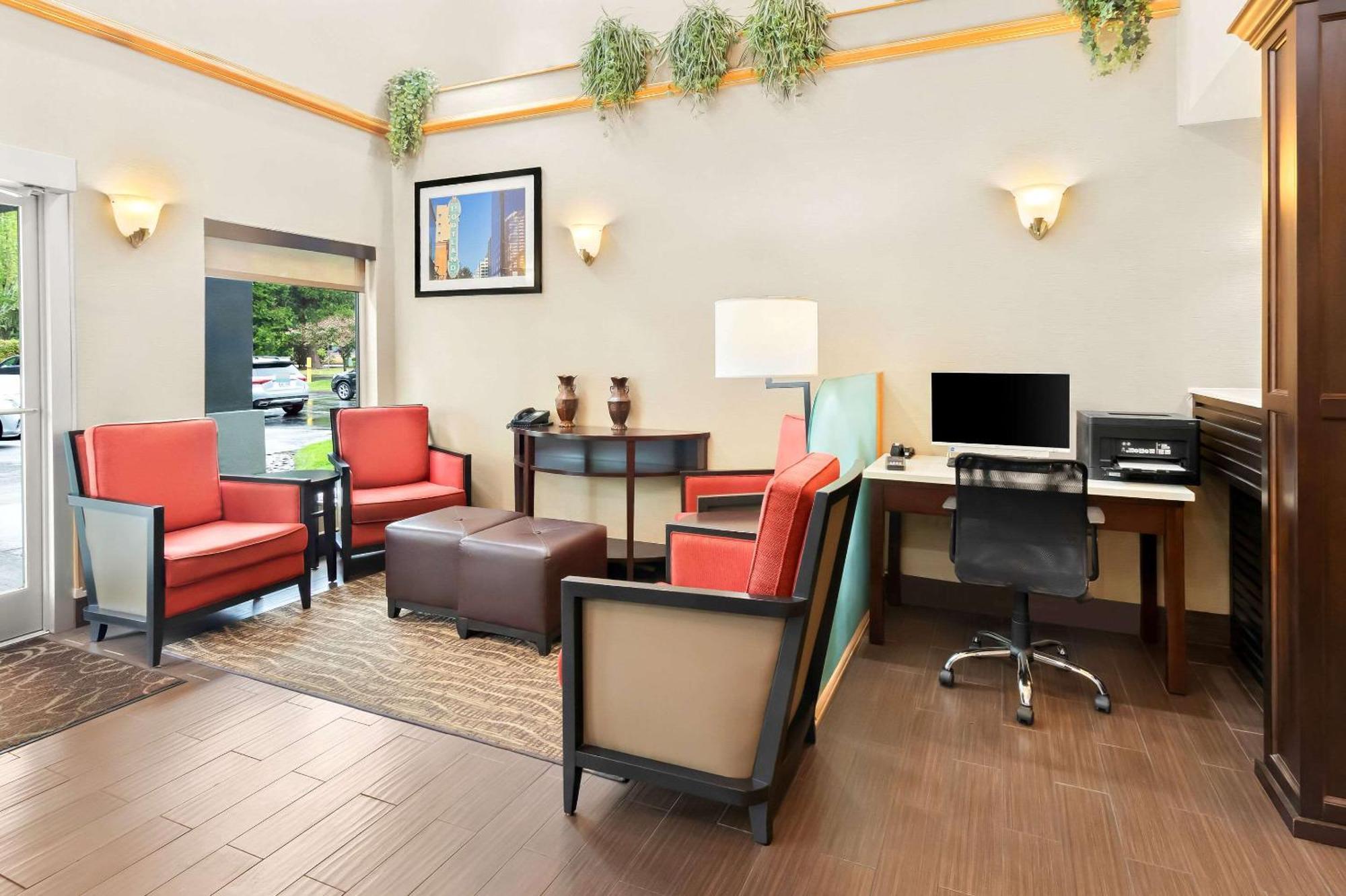 Comfort Suites Portland Airport Extérieur photo